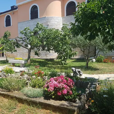 Siesta Apartment Porec