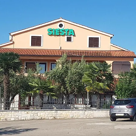 Siesta * Porec